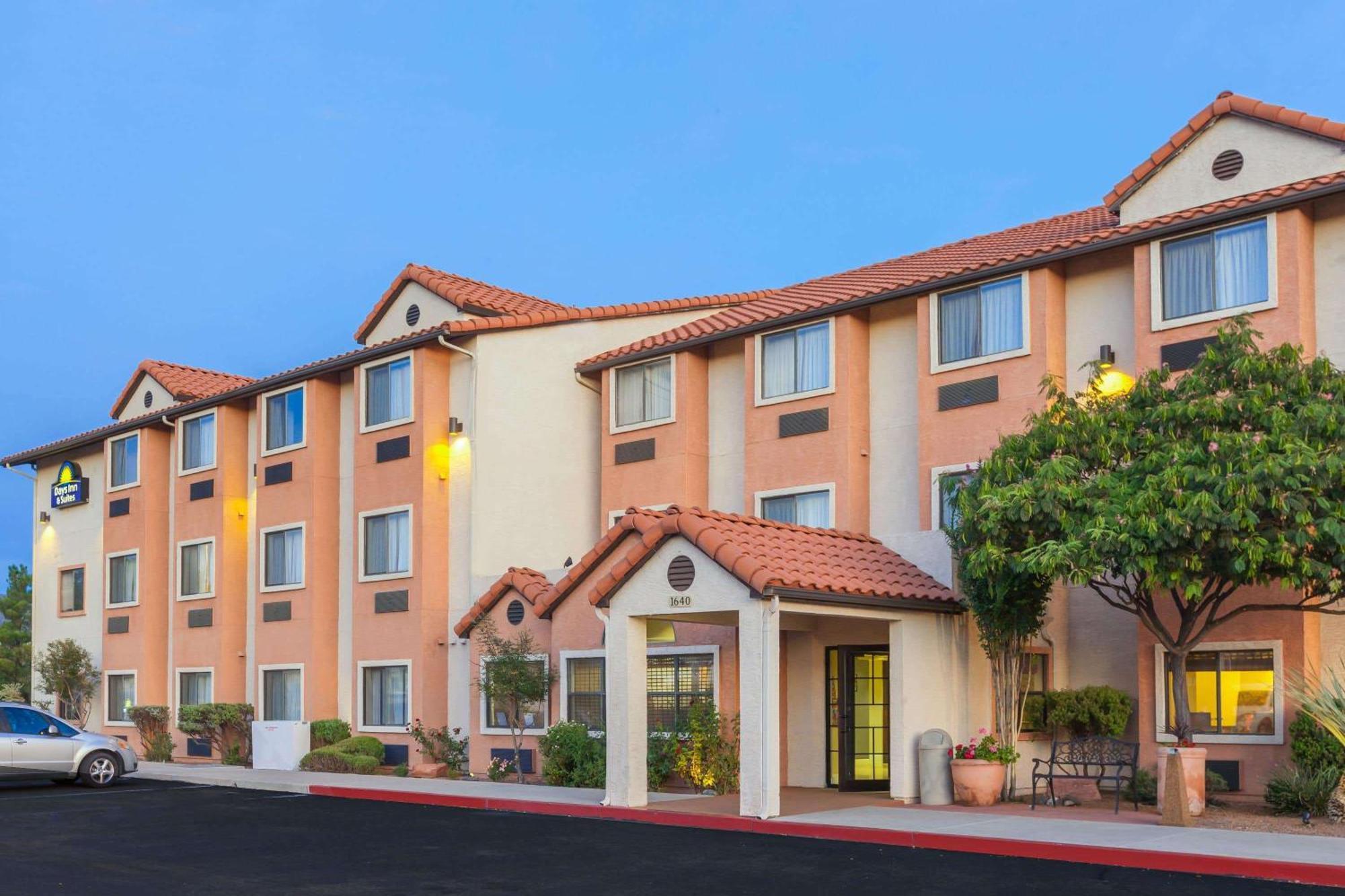 Days Inn By Wyndham Camp Verde Arizona Exterior foto