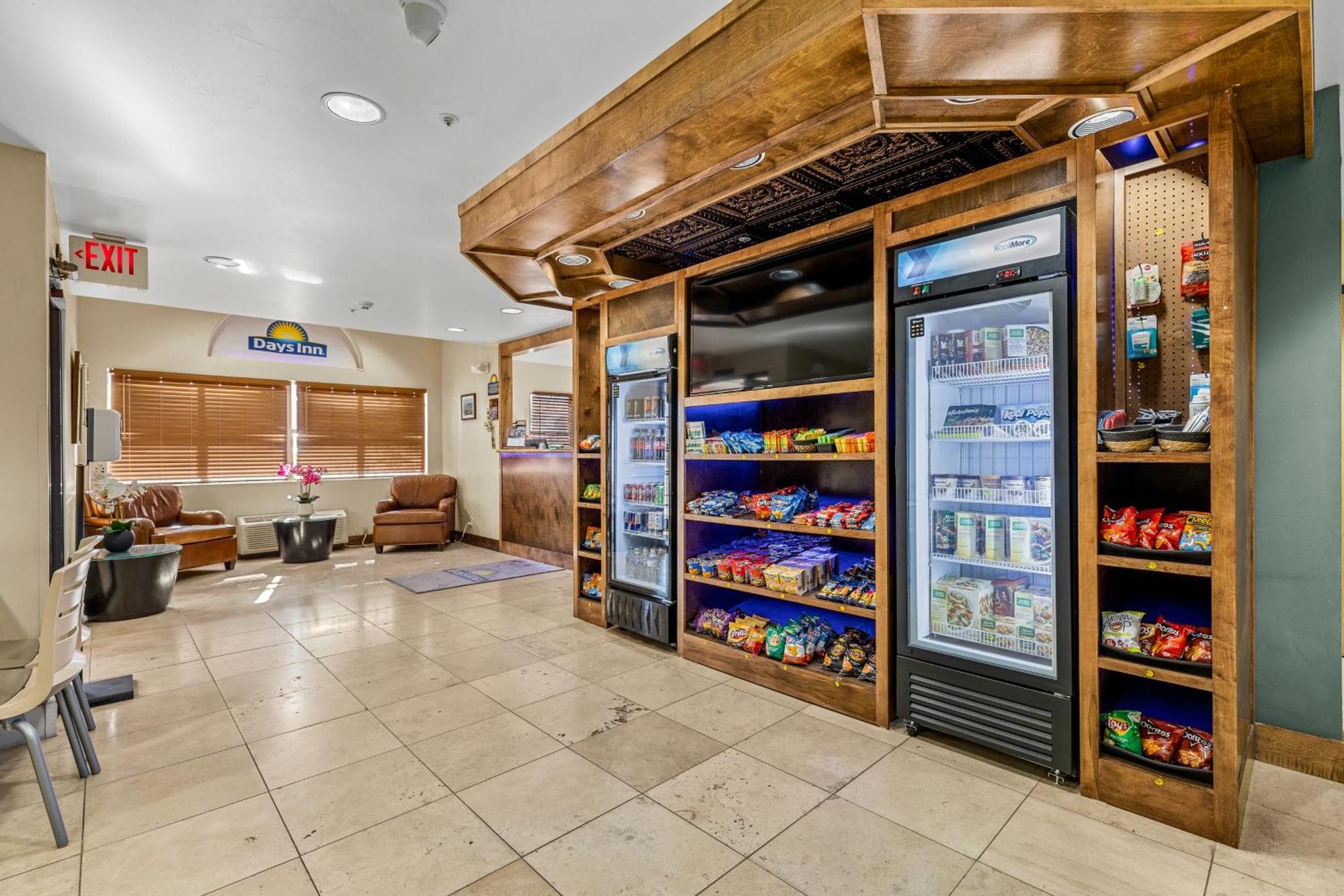 Days Inn By Wyndham Camp Verde Arizona Exterior foto